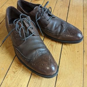 Leather wing tips